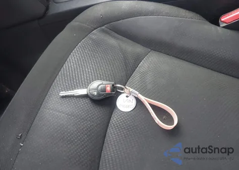 2013 Nissan Rogue S z USA, uszkodzony, nr VIN JN8AS5MT2DW040085